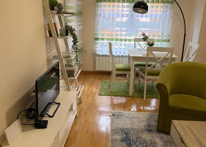 Gondola & Center * 兹拉蒂博尔